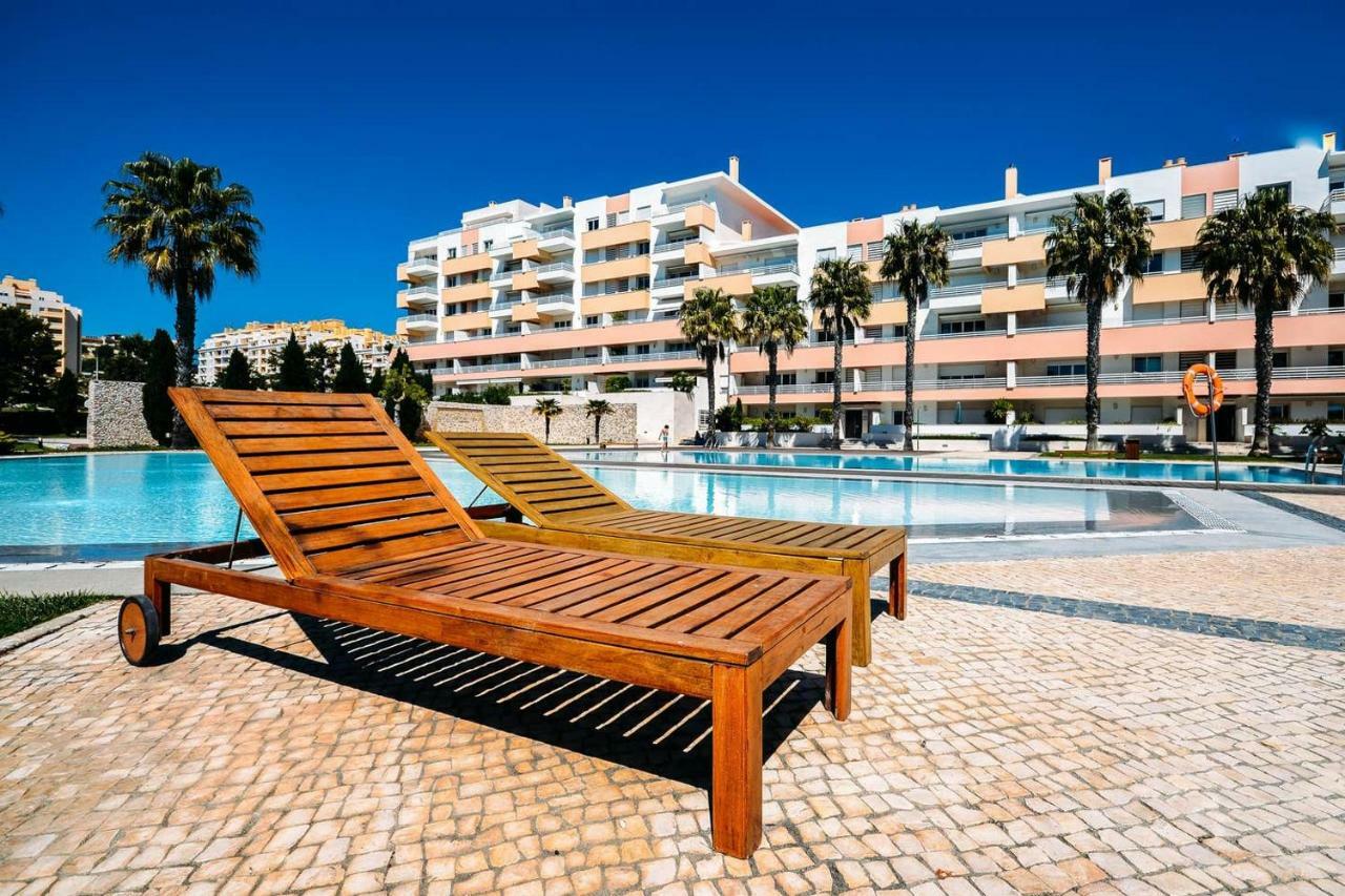 Fantastic Seaside Family Apartment With Pool Parede Zewnętrze zdjęcie