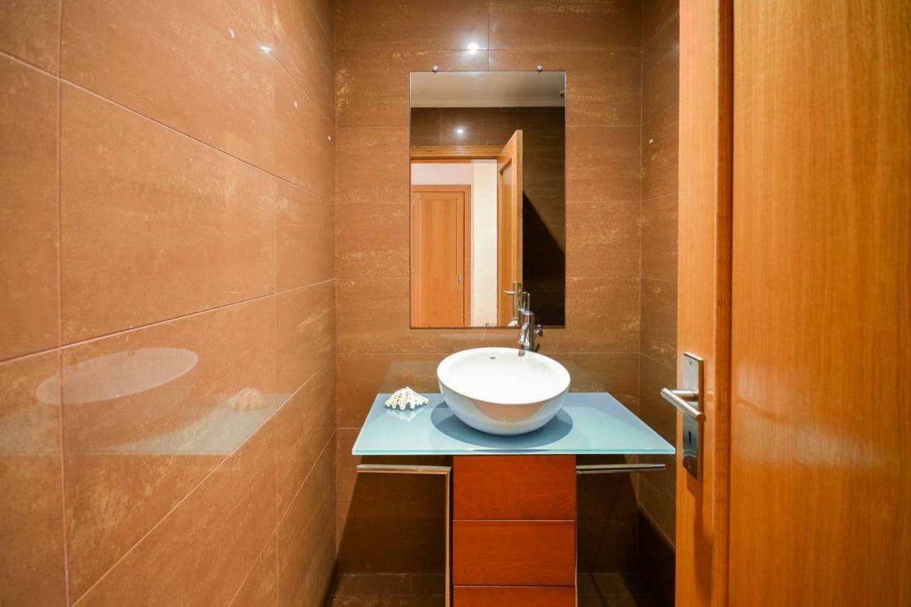 Fantastic Seaside Family Apartment With Pool Parede Zewnętrze zdjęcie
