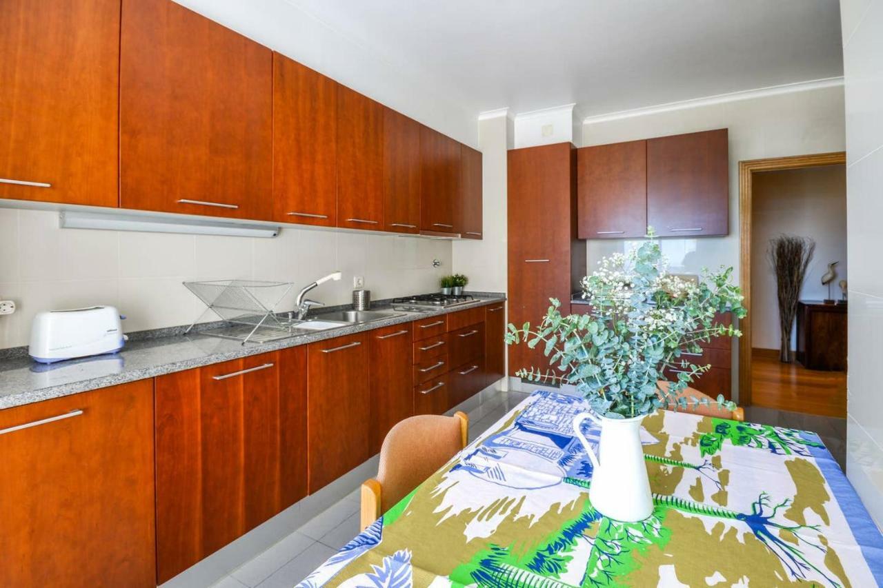 Fantastic Seaside Family Apartment With Pool Parede Zewnętrze zdjęcie